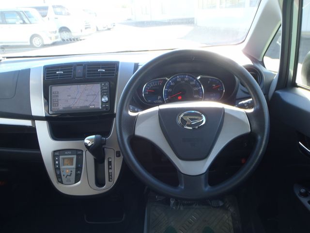 DAIHATSU MOVE CUSTOM 2014