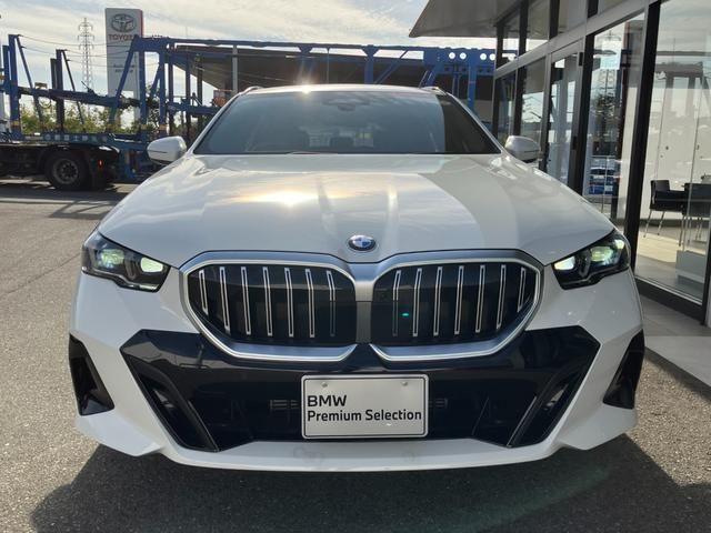 BMW BMW 5series TOURING 2025