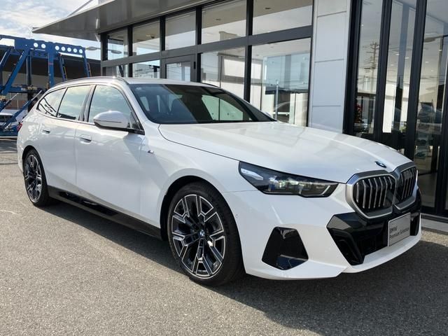 BMW BMW 5series TOURING 2025