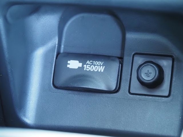 TOYOTA CROWN sedan hybrid 4WD 2018