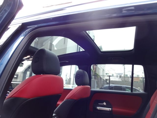 MERCEDES BENZ MERCEDES BENZ GLB 2023