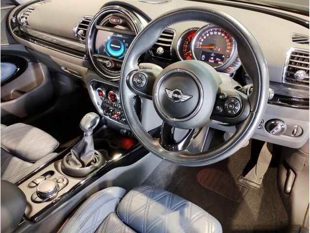 BMW BMW MINI COOPER D CLUBMAN 2016