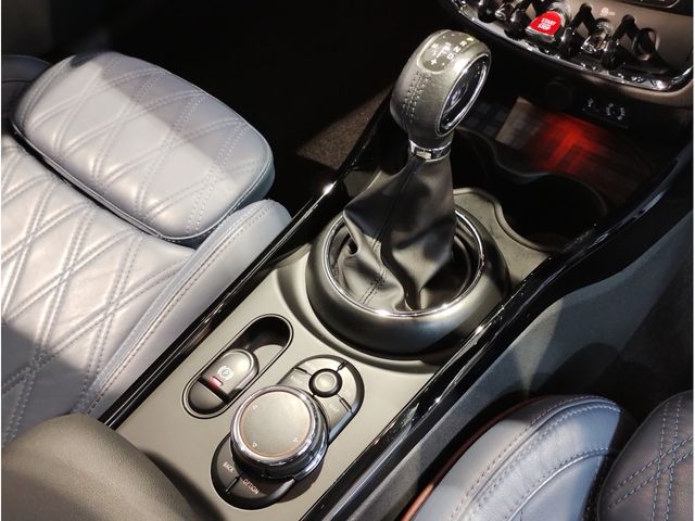 BMW BMW MINI COOPER D CLUBMAN 2016