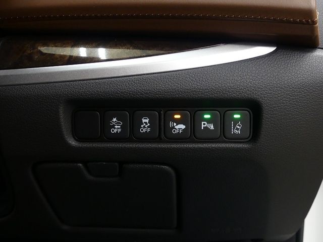 HONDA LEGEND HYBRID 2020