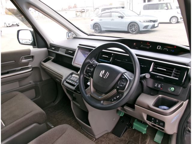 HONDA STEPWAGON 2019