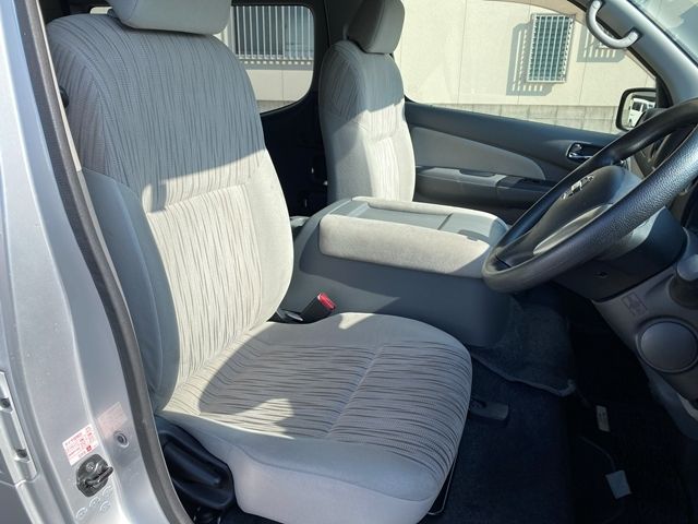 NISSAN NV350 CARAVAN WAGON 2012