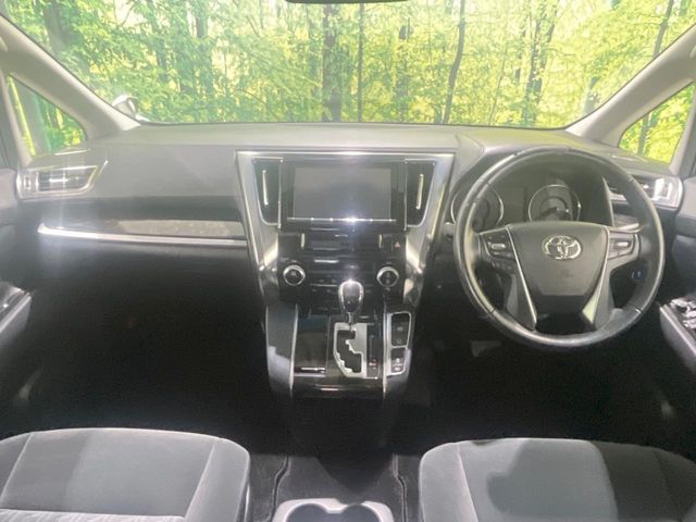 TOYOTA VELLFIRE 2015