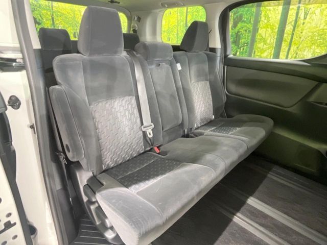 TOYOTA VELLFIRE 2015