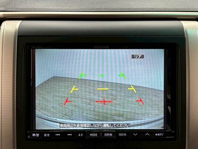 TOYOTA VELLFIRE 2013