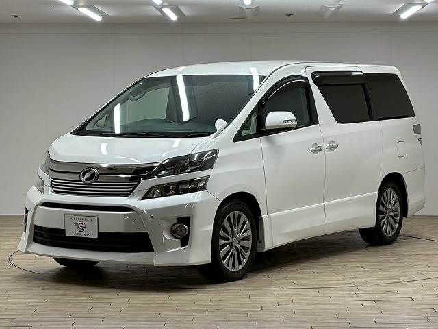 TOYOTA VELLFIRE 2013