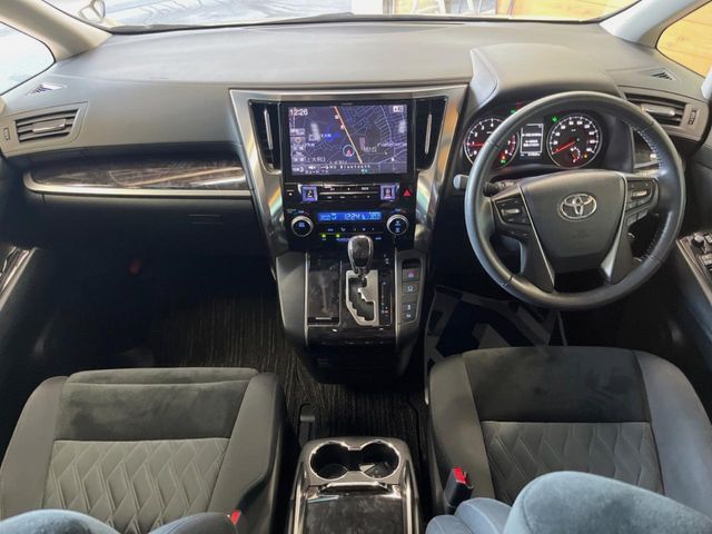 TOYOTA VELLFIRE 2018