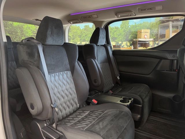 TOYOTA VELLFIRE 2018