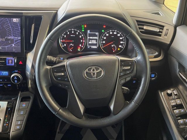 TOYOTA VELLFIRE 2018