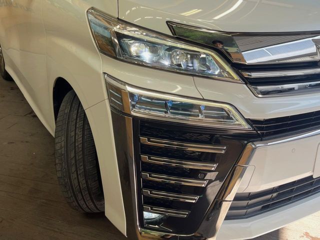 TOYOTA VELLFIRE 2018