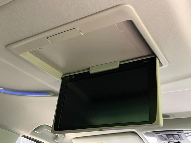 TOYOTA VELLFIRE 2017