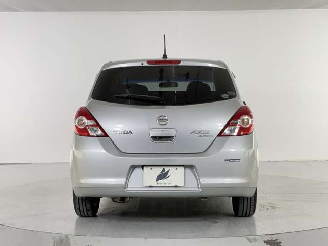 NISSAN TIIDA 2012