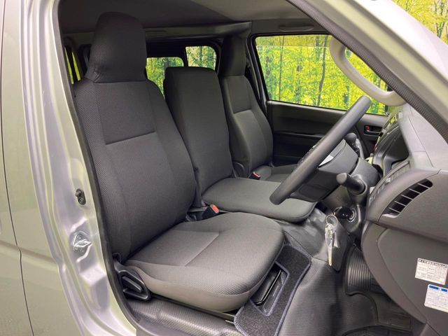 TOYOTA HIACE van 1.2t 2WD 2021