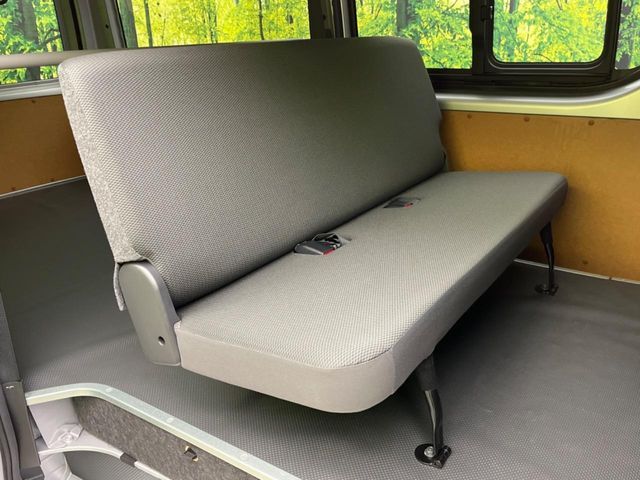 TOYOTA HIACE van 1.2t 2WD 2021