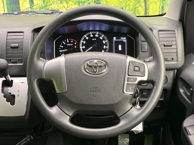 TOYOTA HIACE van 1.2t 2WD 2021