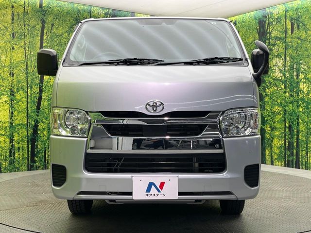 TOYOTA HIACE van 1.2t 2WD 2021