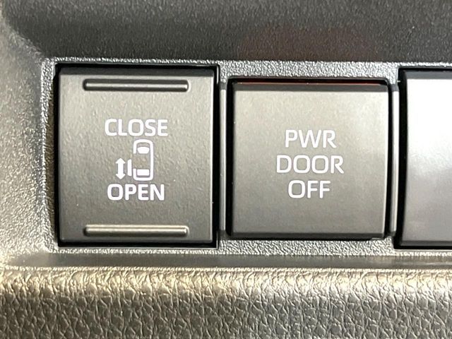 TOYOTA SIENTA HYBRID 2025