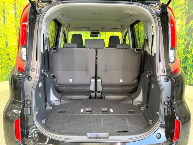 TOYOTA SIENTA HYBRID 2025