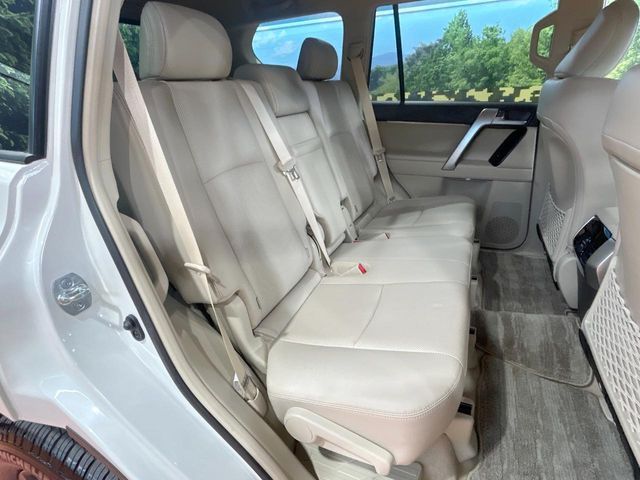 TOYOTA LANDCRUISER PRADO 2023