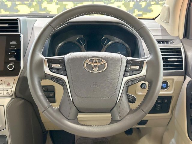 TOYOTA LANDCRUISER PRADO 2023