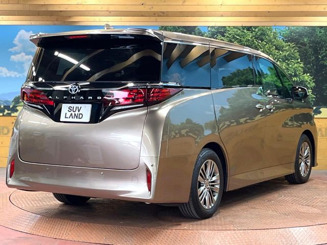 TOYOTA ALPHARD 2024