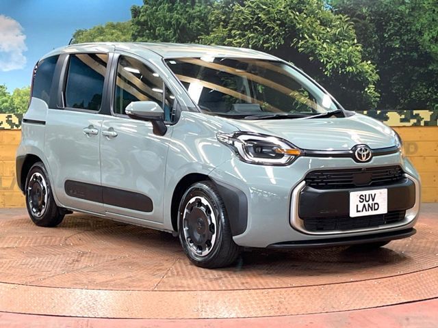 TOYOTA SIENTA HYBRID 2025