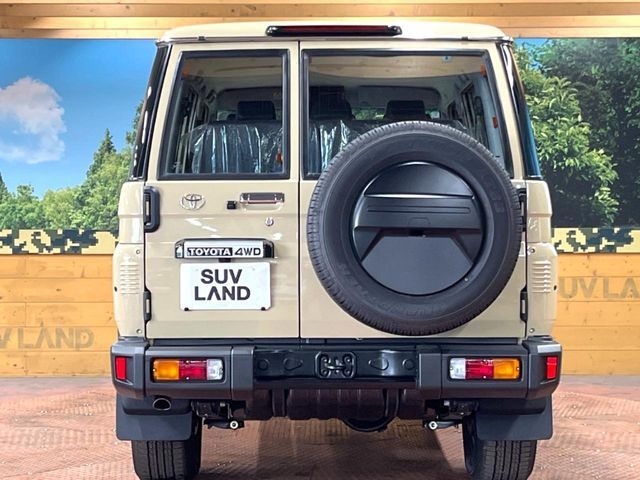TOYOTA LANDCRUISER 70 2024