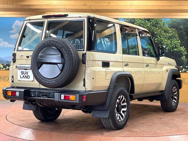 TOYOTA LANDCRUISER 70 2024