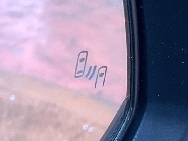 TOYOTA COROLLA CROSS HYBRID 2025