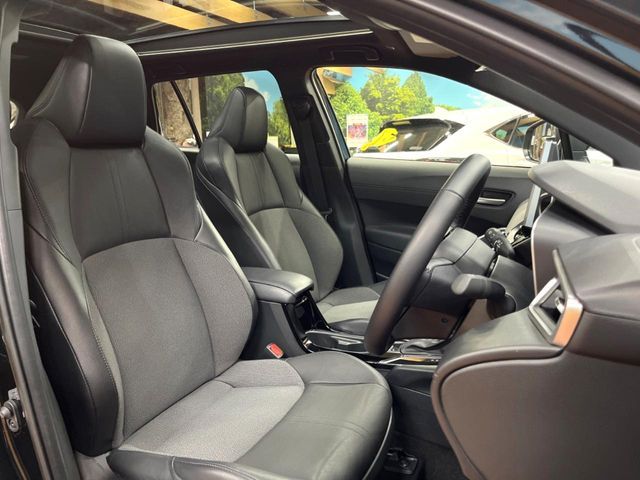 TOYOTA COROLLA CROSS HYBRID 2025