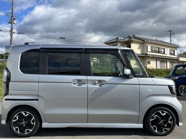 HONDA N BOX CUSTOM 2017