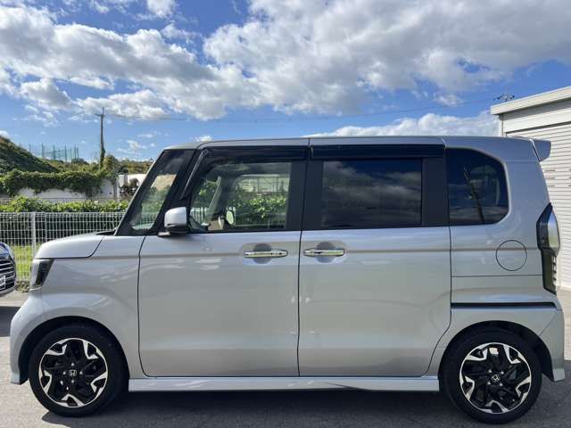 HONDA N BOX CUSTOM 2017