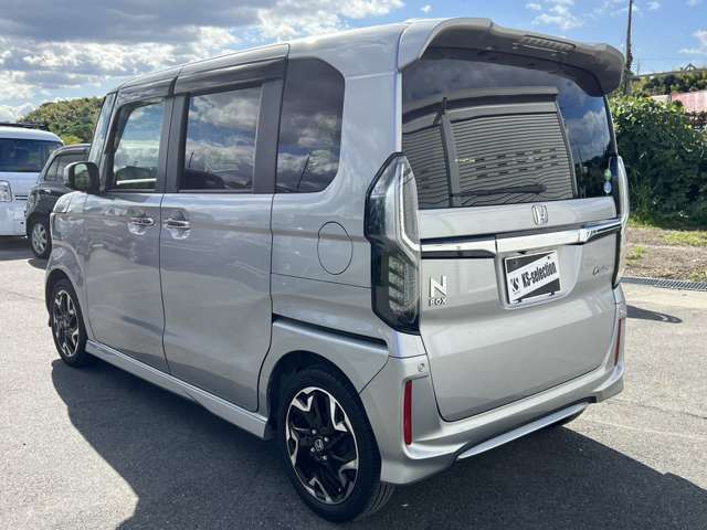 HONDA N BOX CUSTOM 2017