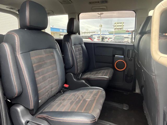 MITSUBISHI DELICA D:5 4WD 2017