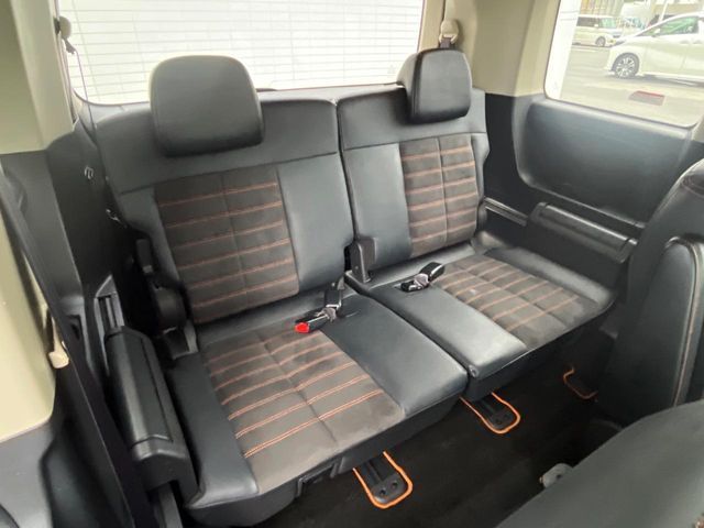 MITSUBISHI DELICA D:5 4WD 2017