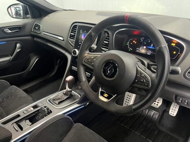 RENAULT RENAULT MEGANE hatchback 2023