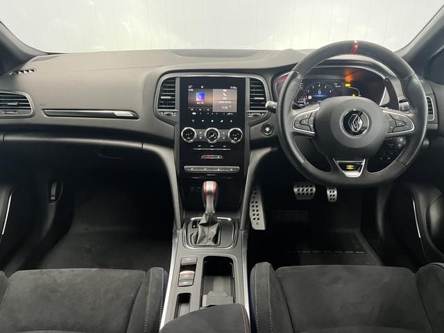 RENAULT RENAULT MEGANE hatchback 2023