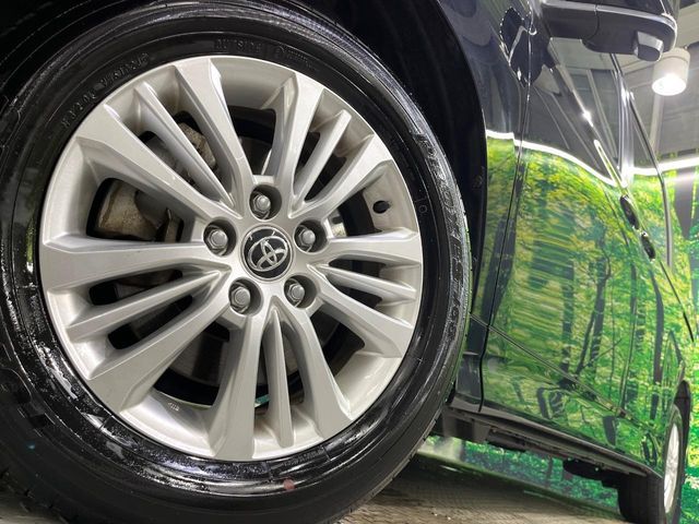 TOYOTA NOAH 4WD 2024