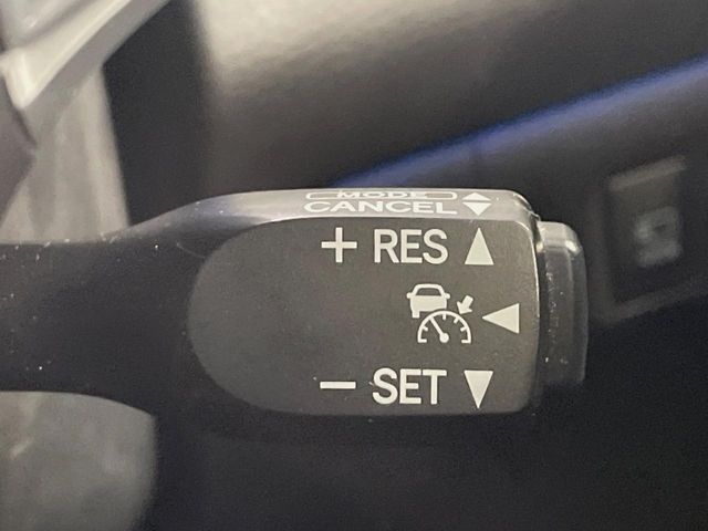 TOYOTA HARRIER 2WD 2016