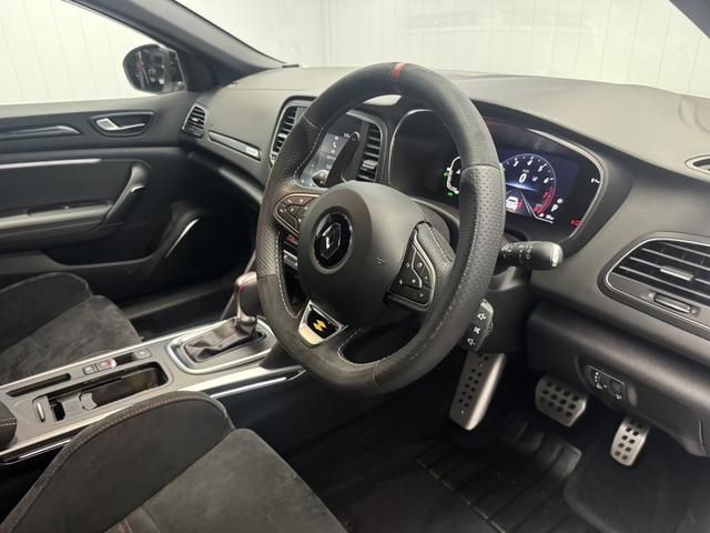 RENAULT RENAULT MEGANE hatchback 2023