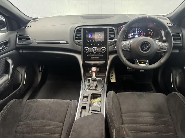 RENAULT RENAULT MEGANE hatchback 2023