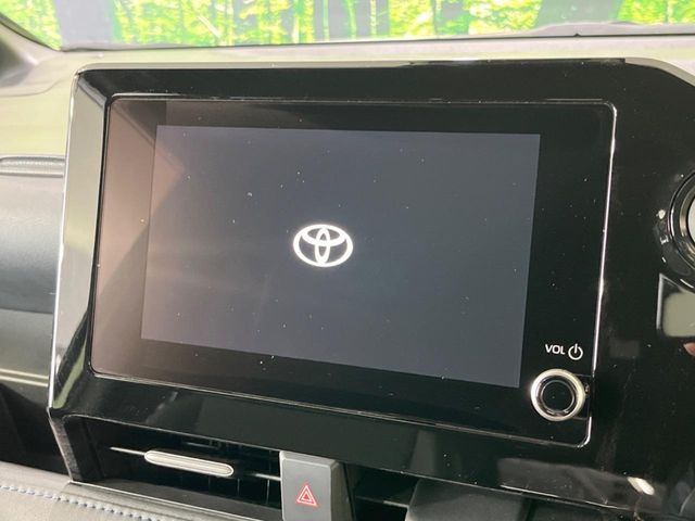 TOYOTA VOXY 4WD 2024