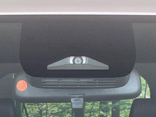 TOYOTA VOXY 4WD 2024