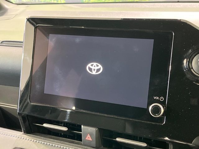 TOYOTA VOXY 4WD 2024