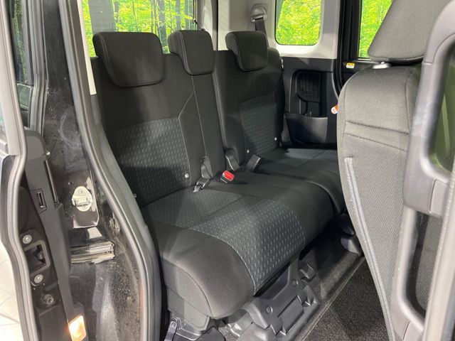 TOYOTA ROOMY 4WD 2024