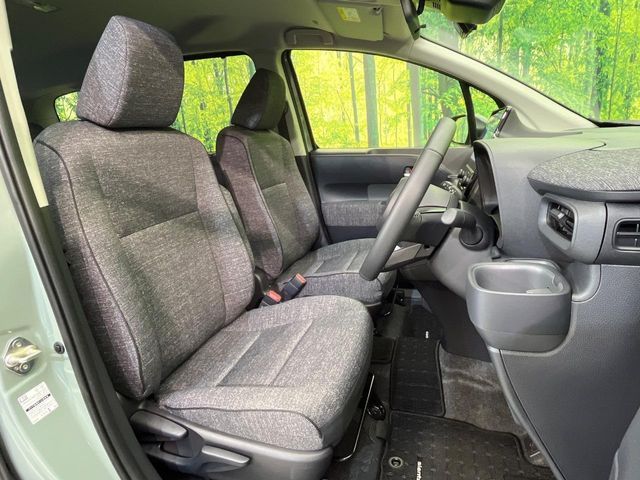 TOYOTA SIENTA HYBRID 2025